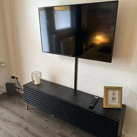 Modernes Inkl Parkplatz, Balkon, Wifi, Waschmaschine - Naehe Wasserschloss Klaffenbach Appartement