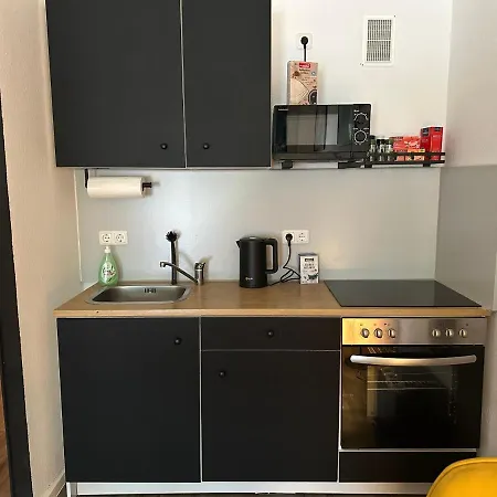 Angebot - Modern & Gemuetlich Mit Parkplatz, Balkon, Wifi, Waschmaschine - 5min Zum Schloss Apartmán